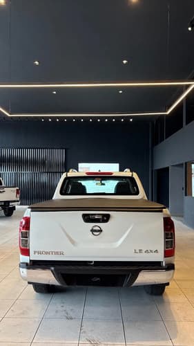 Nissan Frontier Le 2.3 2021